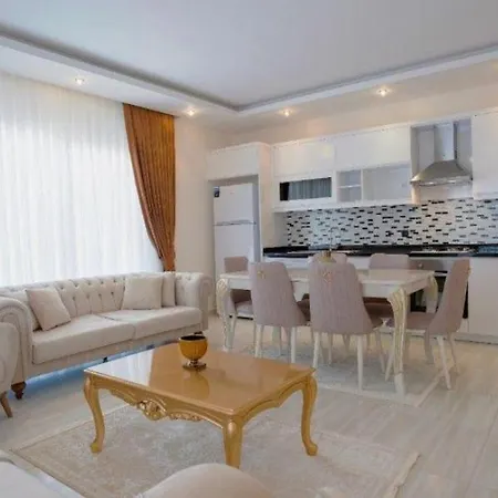 Sky Hill Luxury Apartmán *